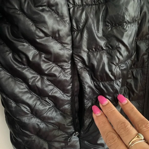Patagonia women’s black jacket